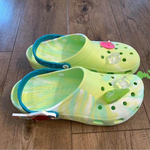 Size 11 / 13W  Crocs x MARGARITAVILLE BEACH CLASSIC CLOG [ 207369-3u4 ] Limited - Picture 2 of 7